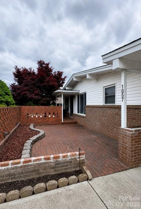 1857 8th Street Dr NE, Hickory, NC 28601