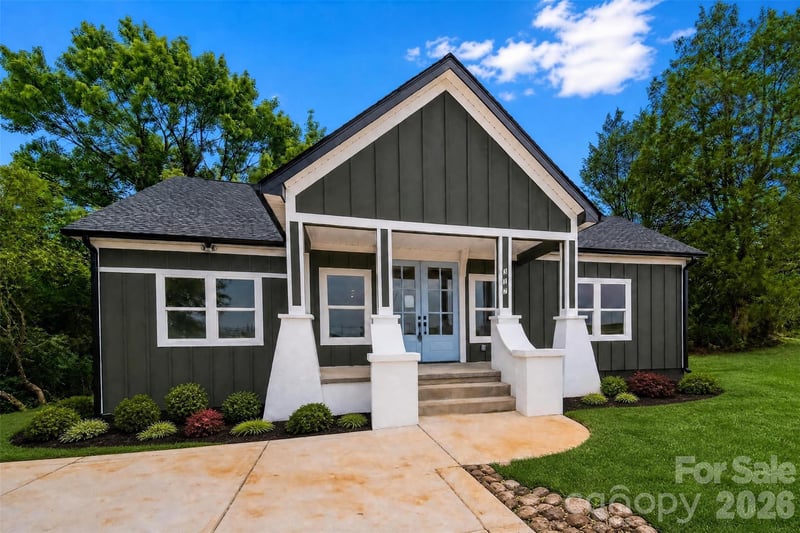 317 Old Airport Rd #33, Statesville, NC 28677