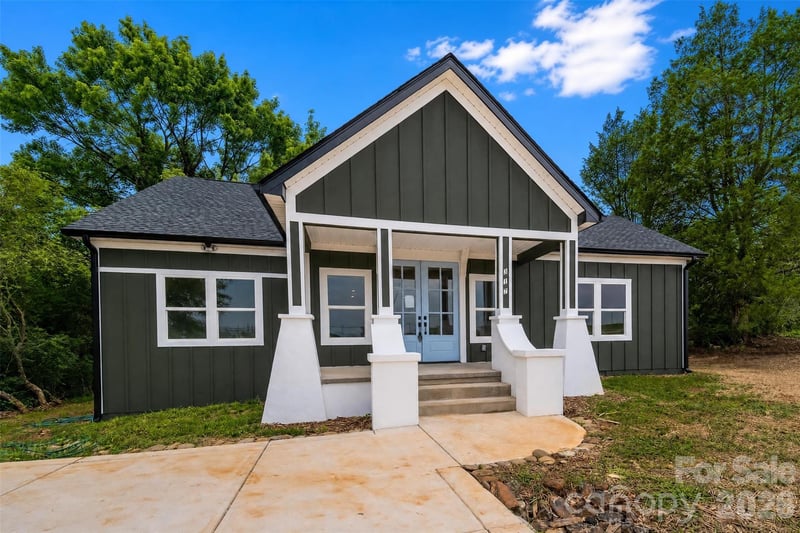 317 Old Airport Rd #33, Statesville, NC 28677