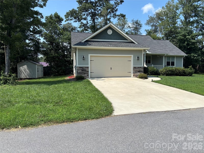 14 Wood Path Ln, Arden, NC 28704