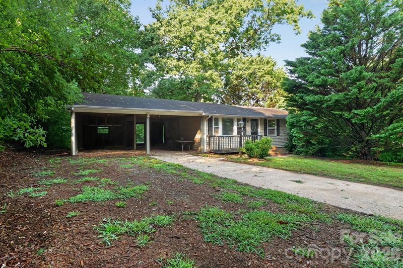 607 Texas Trl, Dallas, NC 28034