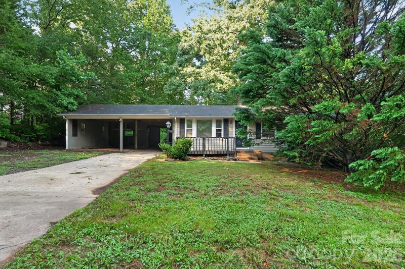 607 Texas Trl, Dallas, NC 28034