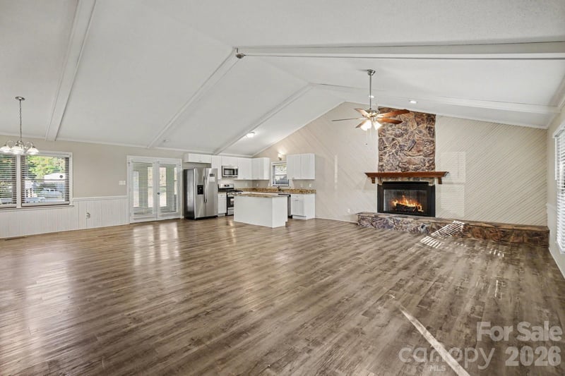 105 Windsong Ct, Gastonia, NC 28056