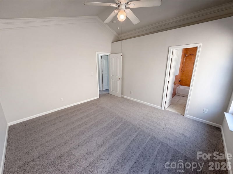 5732 Wallace Cabin Dr, Charlotte, NC 28212