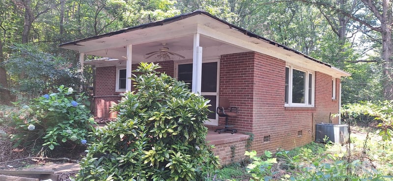 1036 Curve View Rd, Lincolnton, NC 28092