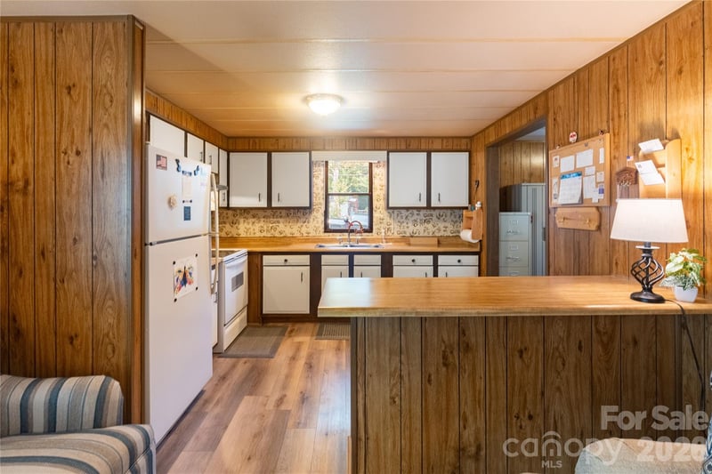 9606 Walkers Ferry Rd, Charlotte, NC 28214