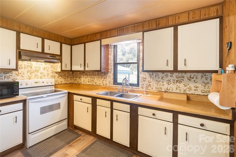 9606 Walkers Ferry Rd, Charlotte, NC 28214