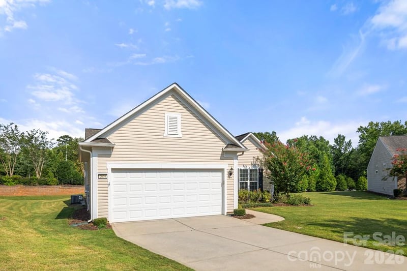 2059 Moultrie Ct, Fort Mill, SC 29707