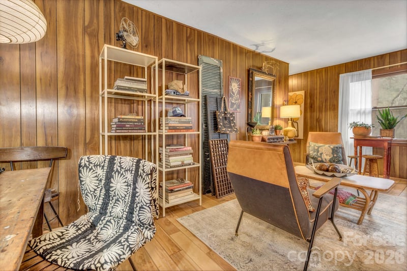 108 Hidden Pond Ln, Asheville, NC 28804