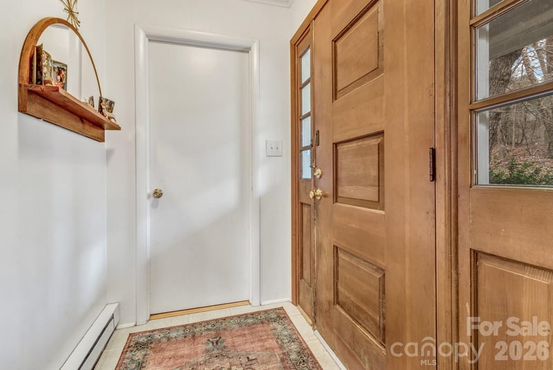 18 Leisure Mountain Rd, Asheville, NC 28804