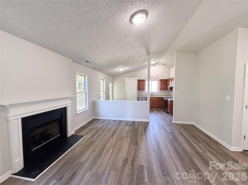 121 Brookstone Dr, Mount Holly, NC 28120