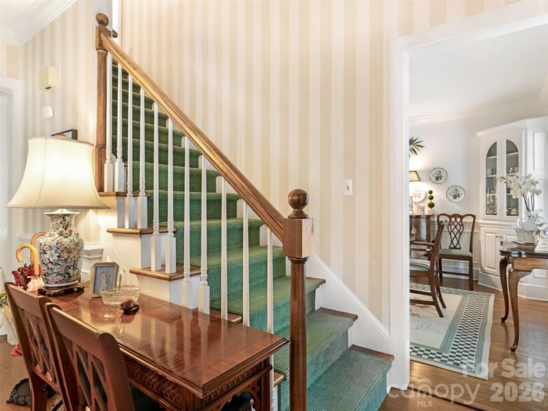 245 Medearis Dr, Charlotte, NC 28211