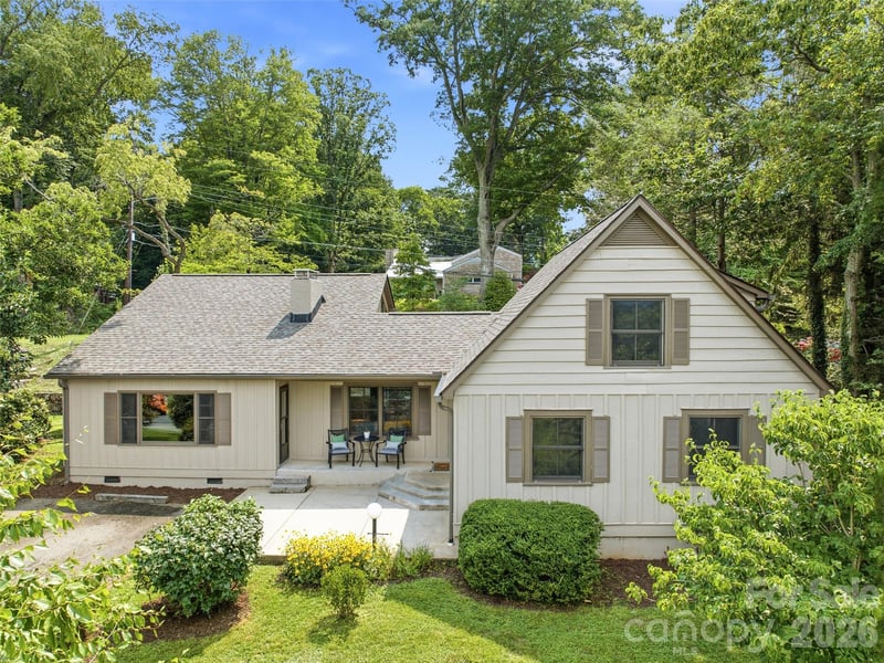 279 Longview Dr, Waynesville, NC 28786