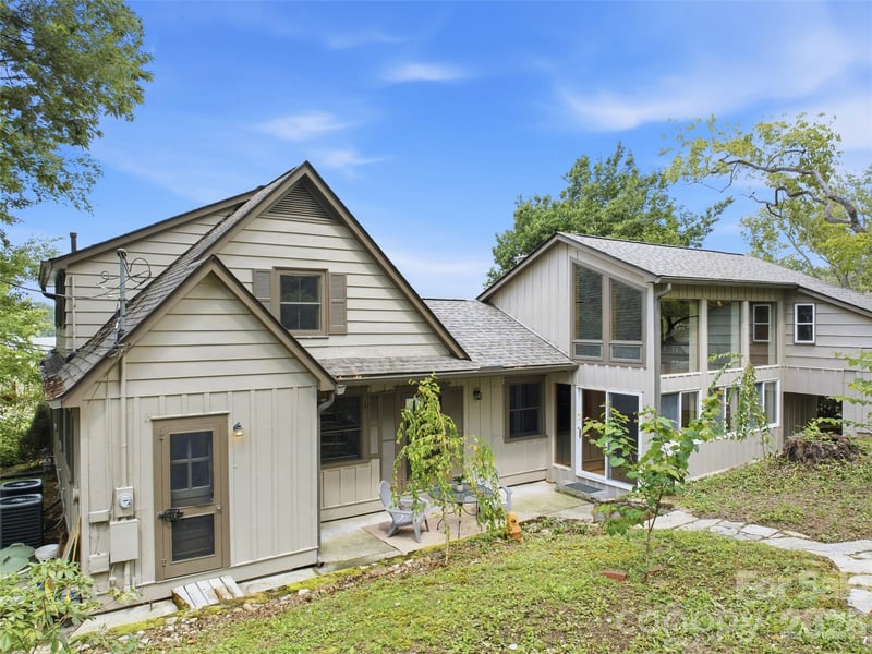 279 Longview Dr, Waynesville, NC 28786