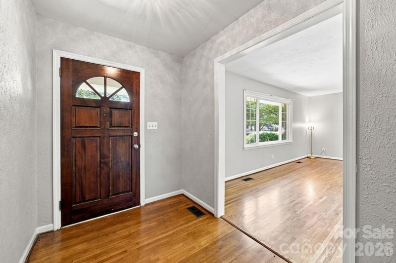 13128 Blacksmith Ct, Matthews, NC 28105