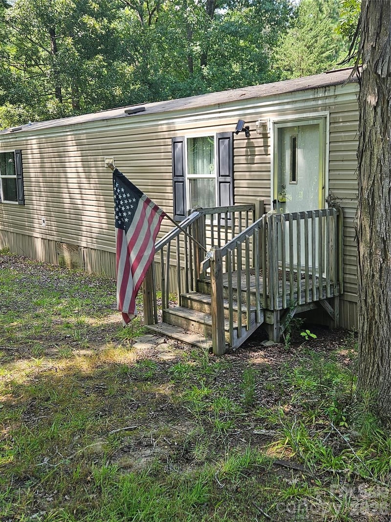 1846 Apple Blossom Rd, York, SC 29745