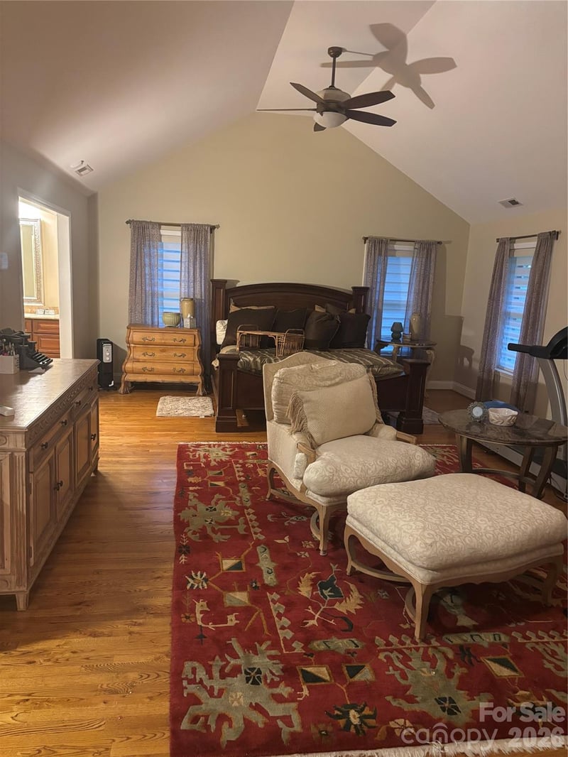 412 Brackenbury Ln, Charlotte, NC 28270