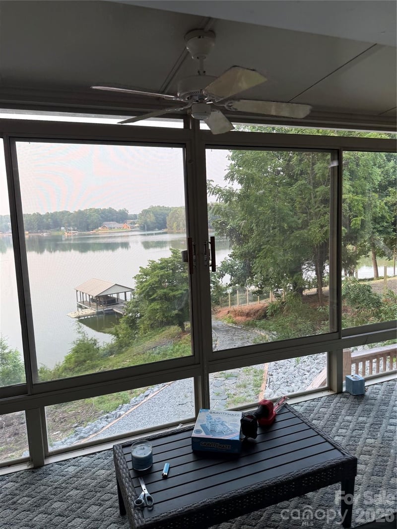 7016 Hyde St, Sherrills Ford, NC 28673