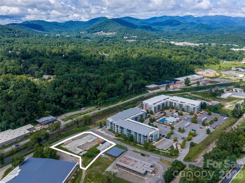89 Thompson St, Asheville, NC 28803