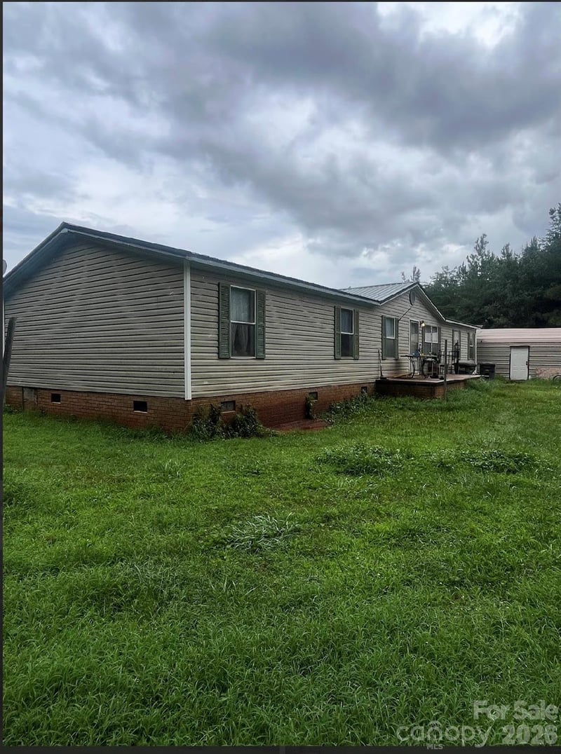 130 Vectra Dr, Statesville, NC 28625