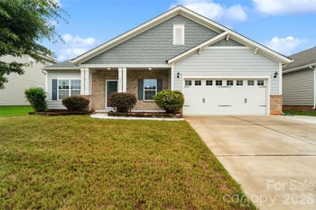 175 Glastonbury Dr, Mooresville, NC 28115