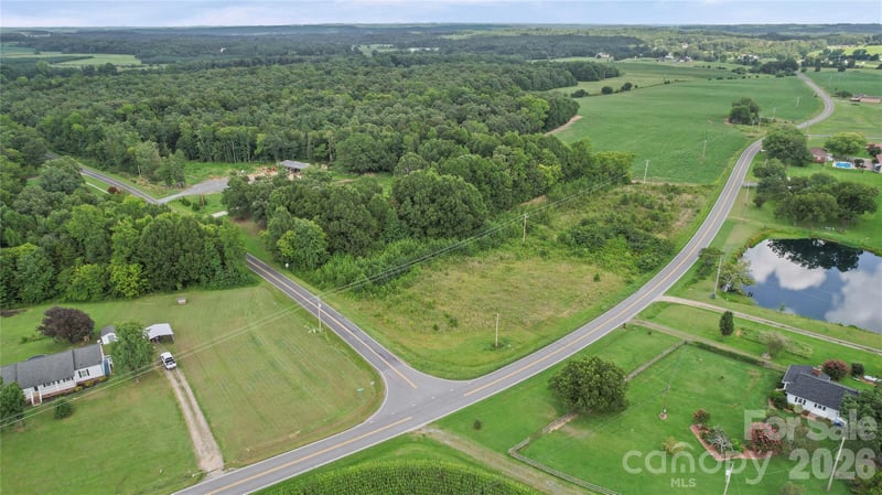 6543 Barrier Store Rd, Concord, NC 28124