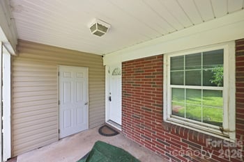1400 Lasalle St, Charlotte, NC 28216