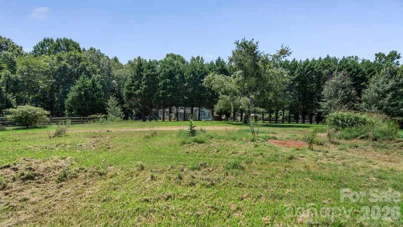 178 Zircon Dr, Statesville, NC 28625