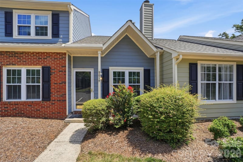 9014 Four Mile Creek Rd, Charlotte, NC 28277