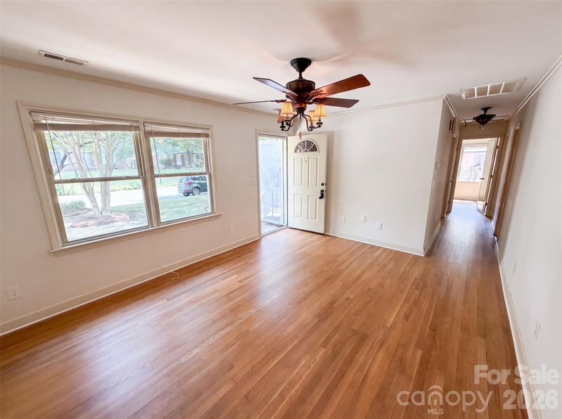 713 Ridgedale Ct, Charlotte, NC 28206