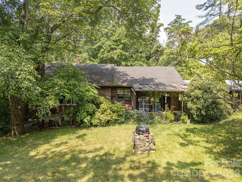 11 Cub Rd #4, Asheville, NC 28806