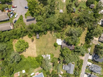 11 Cub Rd #4, Asheville, NC 28806