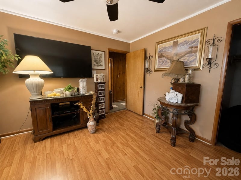 1117 Opal St, Charlotte, NC 28208