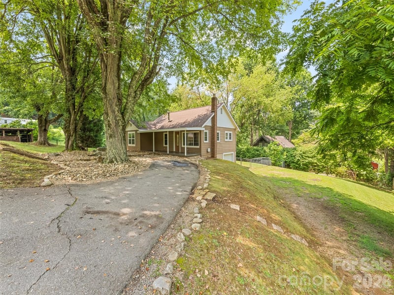 206 Terrell Cove Rd, Canton, NC 28716