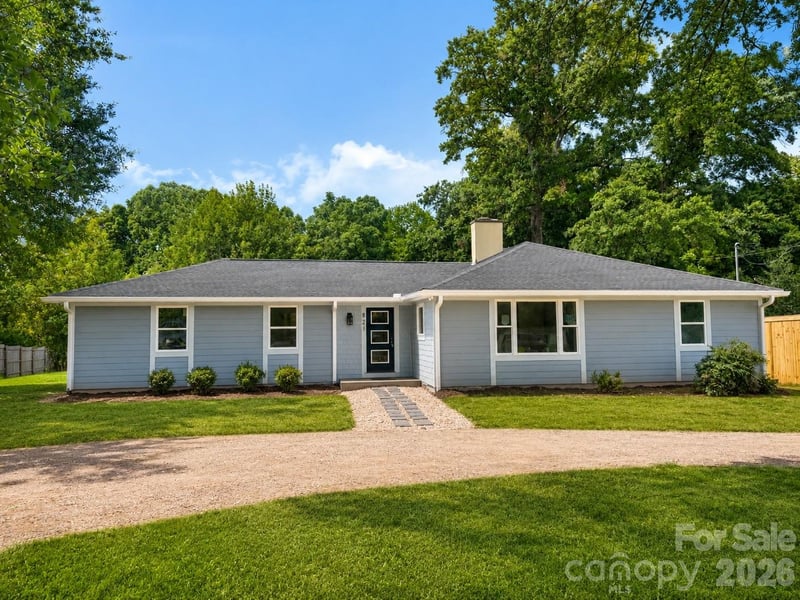 821 Dallas Spencer Mountain Rd, Dallas, NC 28034