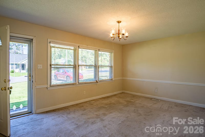 1708 Belmar Dr, Gastonia, NC 28052