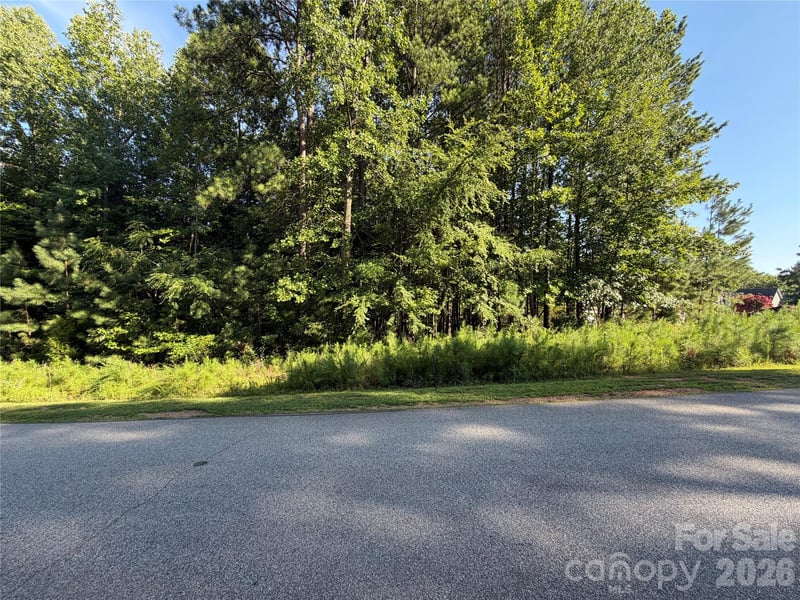 621 Sunset Pointe Dr, Salisbury, NC 28146