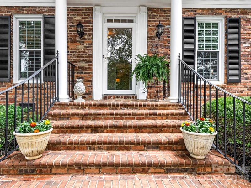 4313 Crossgate Rd, Charlotte, NC 28226