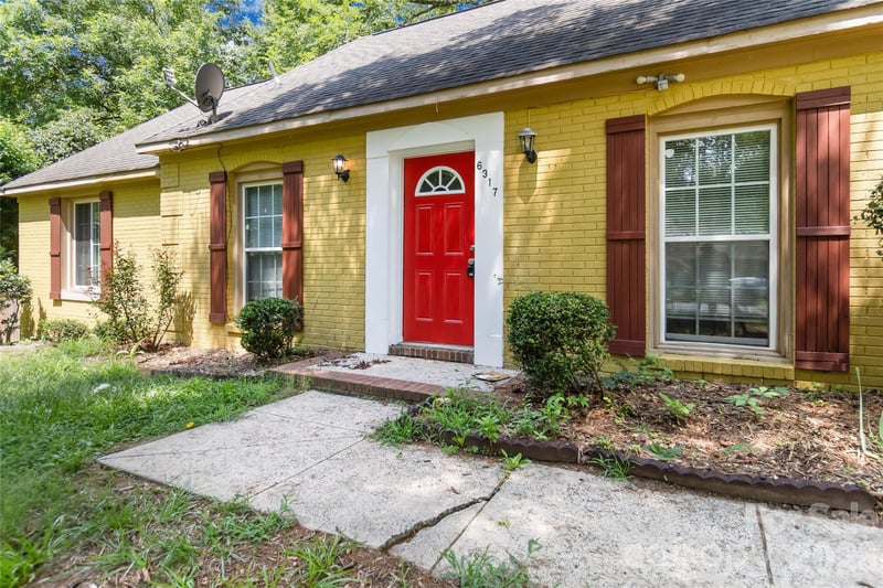 6317 Old Coach Rd, Charlotte, NC 28215