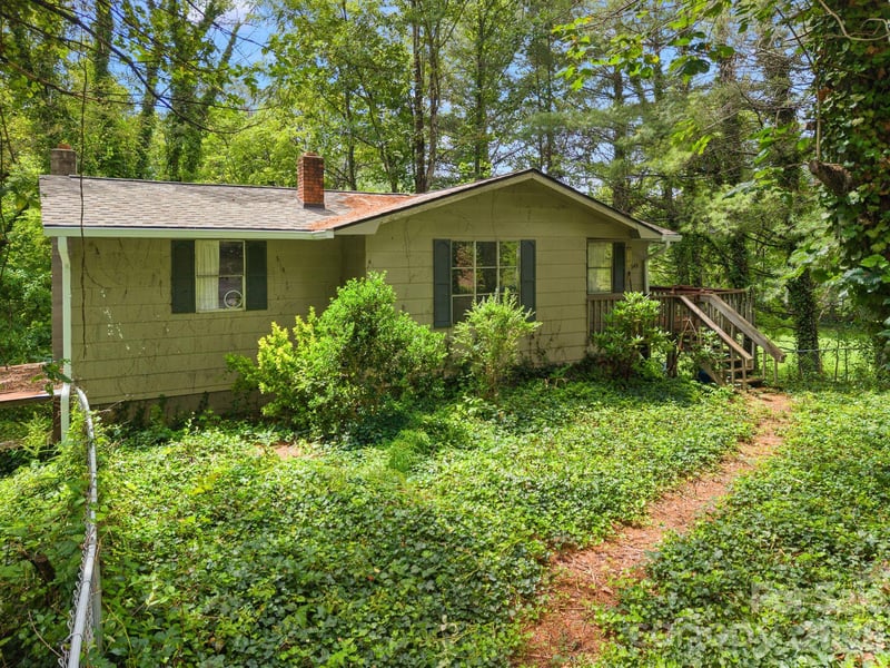 649 Monte Vista Rd, Candler, NC 28715