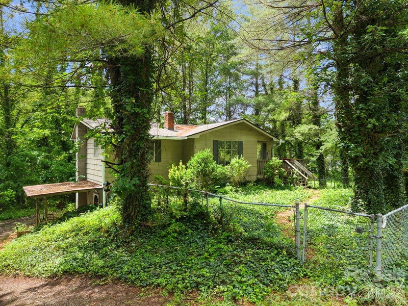 649 Monte Vista Rd, Candler, NC 28715