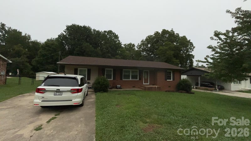 1429 Edgewood Rd, Bessemer City, NC 28016