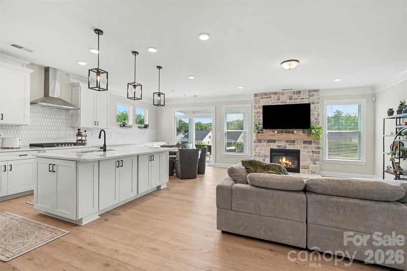 3013 Bent Willow Dr, Lake Park, NC 28079