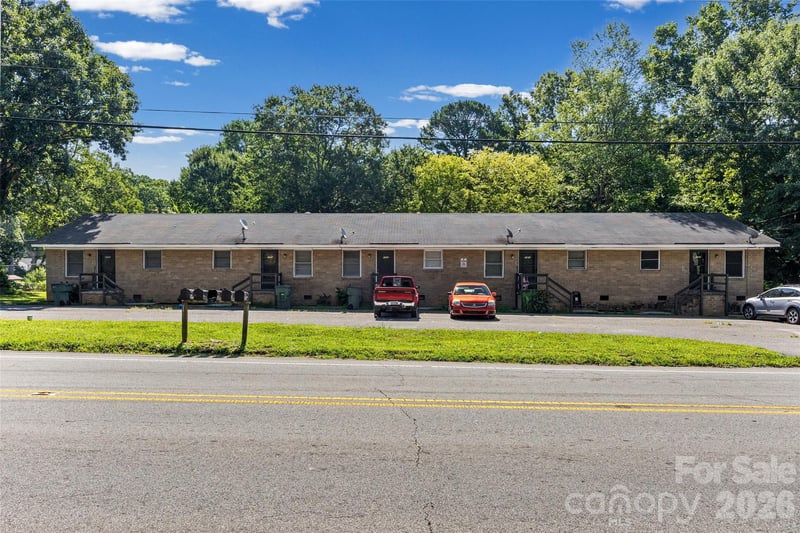 1308 Linwood Rd, Gastonia, NC 28052