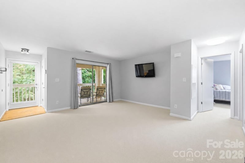 1051 Churchill Downs Ct #E, Charlotte, NC 28211