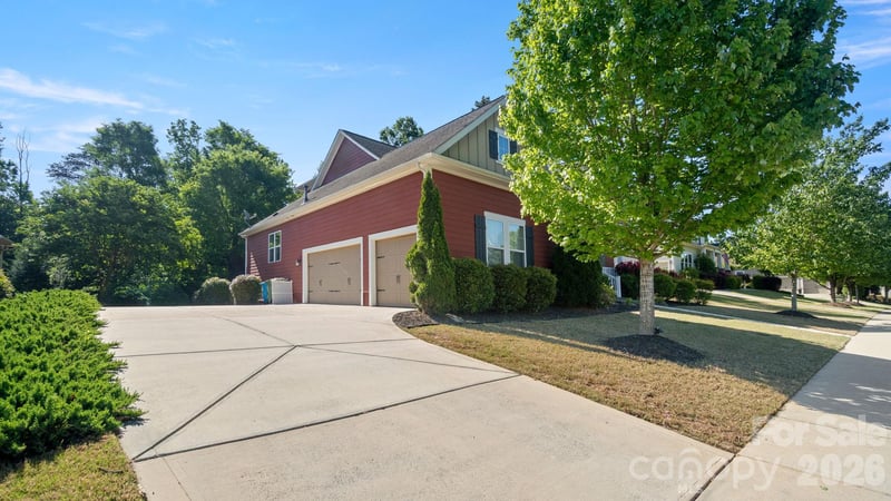 1226 Kings Bottom Dr, Fort Mill, SC 29715