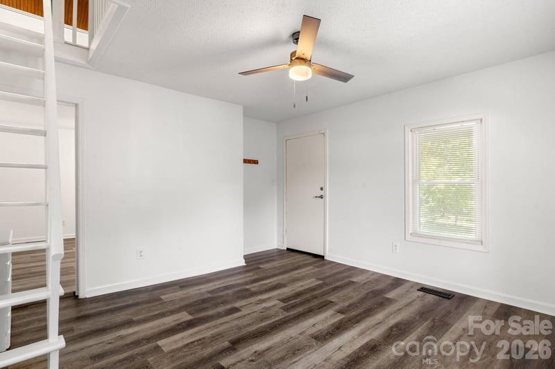 609 Oak St, Gastonia, NC 28054