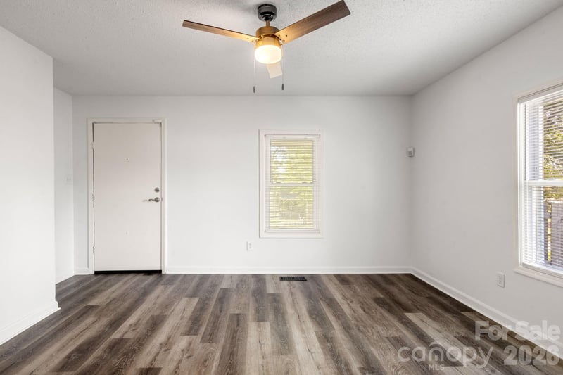 609 Oak St, Gastonia, NC 28054