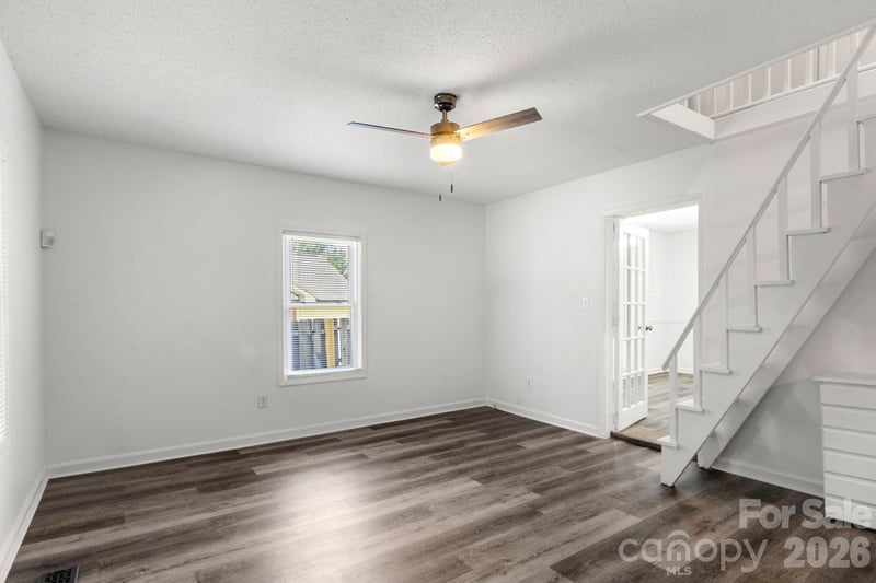 609 Oak St, Gastonia, NC 28054