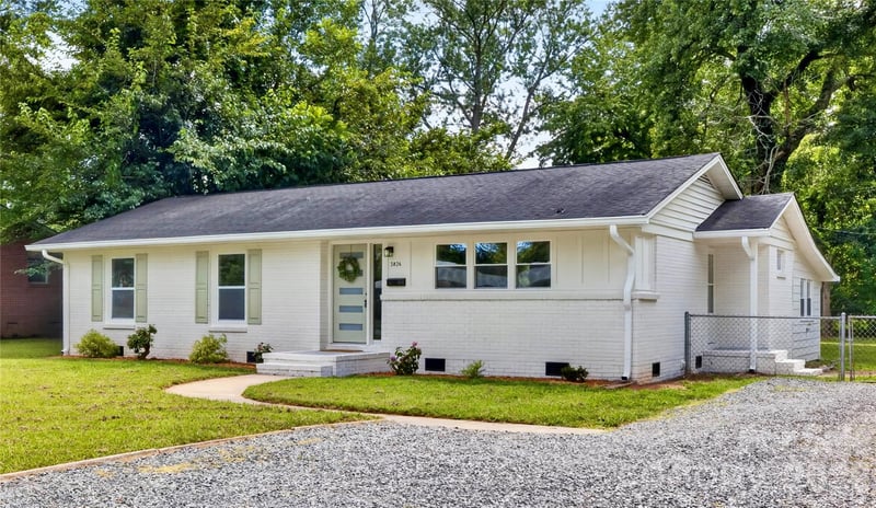 3826 Sudbury Rd, Charlotte, NC 28205